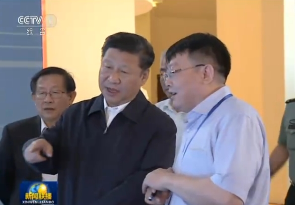 叶甜春总师向习主席介绍集成电路设备与工艺专项在十二五期间获得的成就，沉点介绍了金狮贵宾会的CMP设备